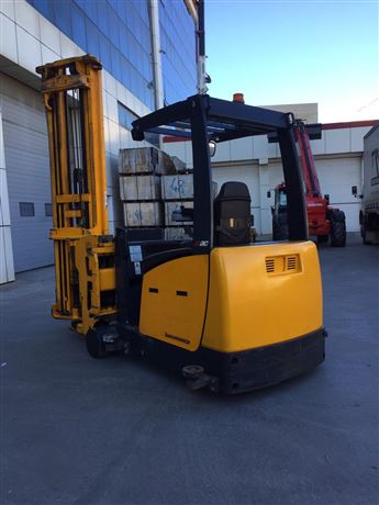 2003 MODEL JUNGHEİNRİCH MARKA 1250 KG KAPASİTELİ 7M ASANSÖRLÜ TURRET TRUCK