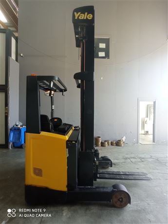 2015 MODEL YALE MARKA MR16 SERİSİ 1.6 TON TRİPLEKS 8.5 M ASANSÖRLÜ REACH TRUCK