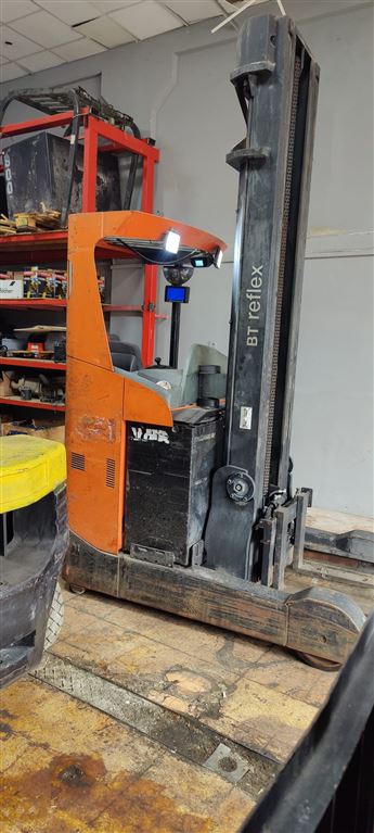 2013 MODEL TOYOTA BT MARKA 1.6 TON TPX 8000 MM ASANSÖRLÜ DAR KORİDOR FORKLİFTİ