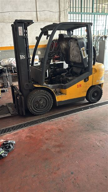 2013 MODEL LUİ GONG MARKA 3 TON EURO3 JAPON YANMAR MOTORLU TPX 4.70M ASANSÖRLÜ DİZEL FORKLİFT