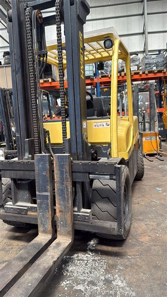 2013 MODEL HYSTER MARKA 5 TON CUMMİNS MOTOR STD 4M ASANSÖRLÜ DİZEL FORKLİFT
