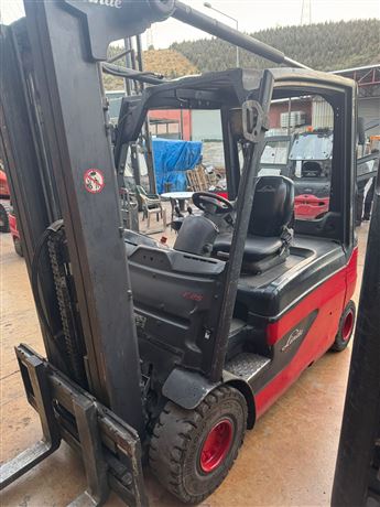 2012 MODEL LİNDE MARKA E25 UZUN KASA SERİSİ 2.5 TON TPX 4.60M ASANSÖRLÜ AKÜLÜ FORKLİFT