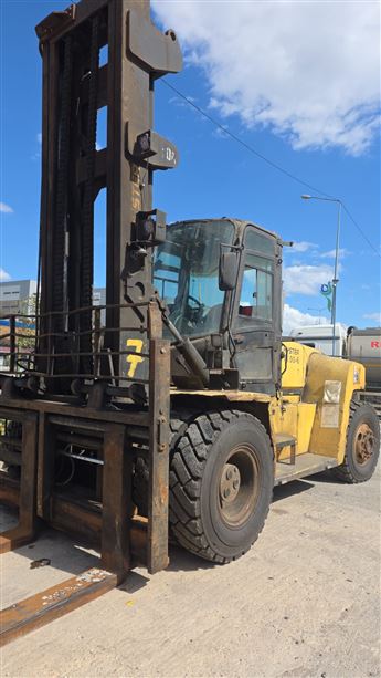 2008 MODEL HYSTER MARKA H16.00 XM-6 SERİSİ 16 TON STD 5.40M ASANSÖRLÜ AĞIR HİZMET TİPİ DİZEL FORKLİF