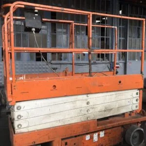 2012 MODEL AMERİKAN SNORKEL MARKA S2632E SERİSİ 10M ÇALIŞMA YÜKSEKLİĞİNDEKİ AKÜLÜ MAKASLI PLATFORM
