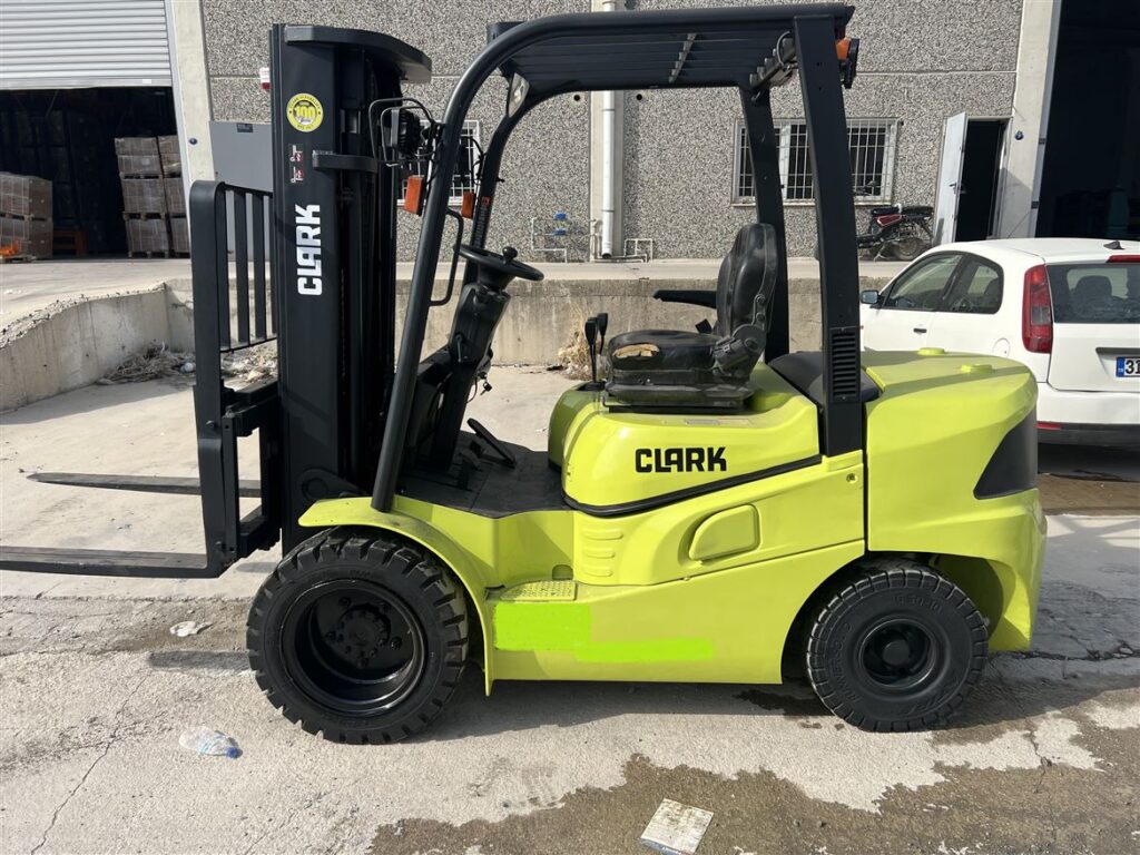 2020 MODEL CLARK MARKA 3 TON YANMAR MOTOR TPX 4.80M ASANSÖRLÜ DİZEL FORKLİFT