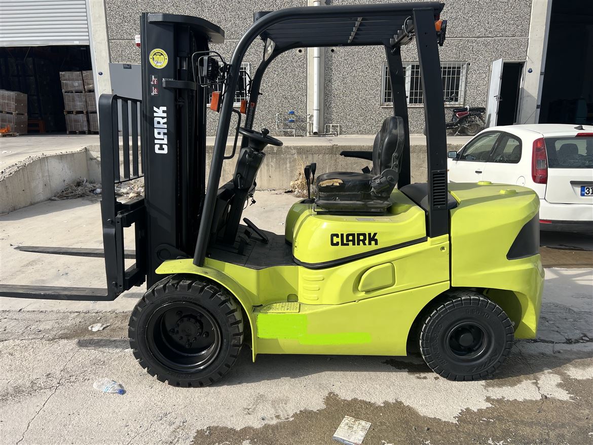 2020 MODEL CLARK MARKA 3 TON YANMAR MOTOR TPX 4.80M ASANSÖRLÜ DİZEL FORKLİFT