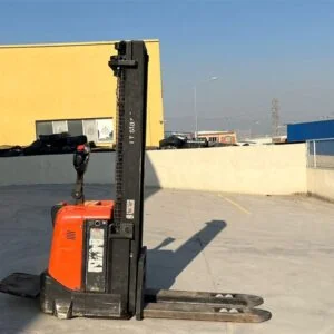 2013 MODEL BT TOYOTA MARKA 1.6 TON TPX 4.5M ASANSÖRLÜ KATLANIR PLATFORMLU İSTİFLEYİCİ