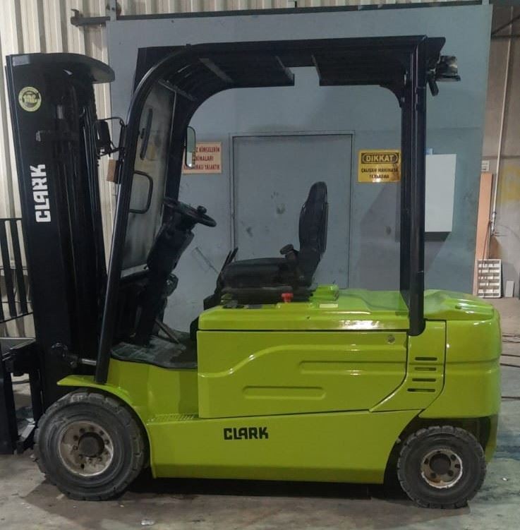 2016 MODEL CLARK MARKA GEX30 SERİSİ 3 TON TPX4.80M ASANSÖRLÜ AKÜLÜ FORKLİFT