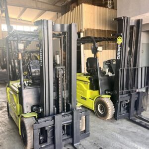 2017 MODEL CLARK MARKA GEX30 SERİSİ 3 TON TPX 5.50M ASANSÖRLÜ AKÜLÜ FORKLİFT