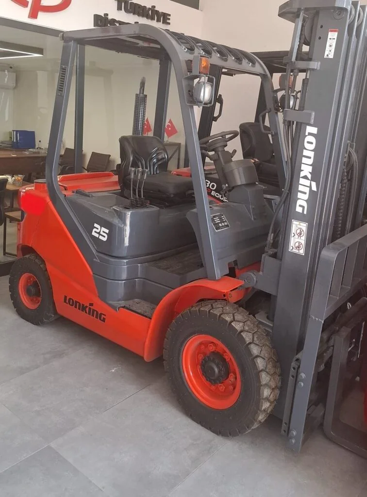 2014 MODEL LONKİNG MARKA 2.5 TONLUK JAPON C240 İSUZU MOTOR TPX 4.5M ASANSÖRLÜ DİZEL FORKLİFT