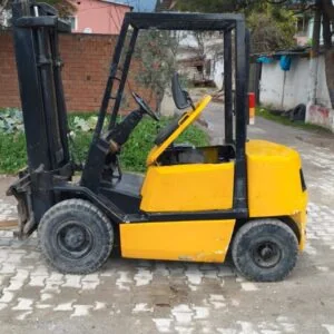 2000 MODEL YALE MARKA 2.5 TON KAPASİTELİ NİSSAN MOTORLU STD 3.30M ASANSÖRLÜ DİZEL FORKLİFT