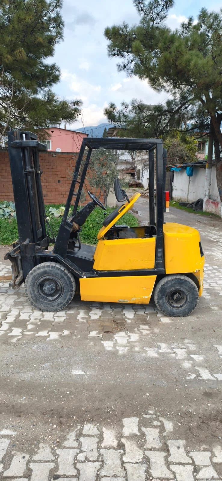 2000 MODEL YALE MARKA 2.5 TON KAPASİTELİ NİSSAN MOTORLU STD 3.30M ASANSÖRLÜ DİZEL FORKLİFT