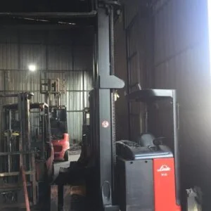 2000 MODEL 1.6 TONLUK LİNDE MARKA TPX 9M ASANSÖRLÜ DAR KORİDOR FORKLİFT