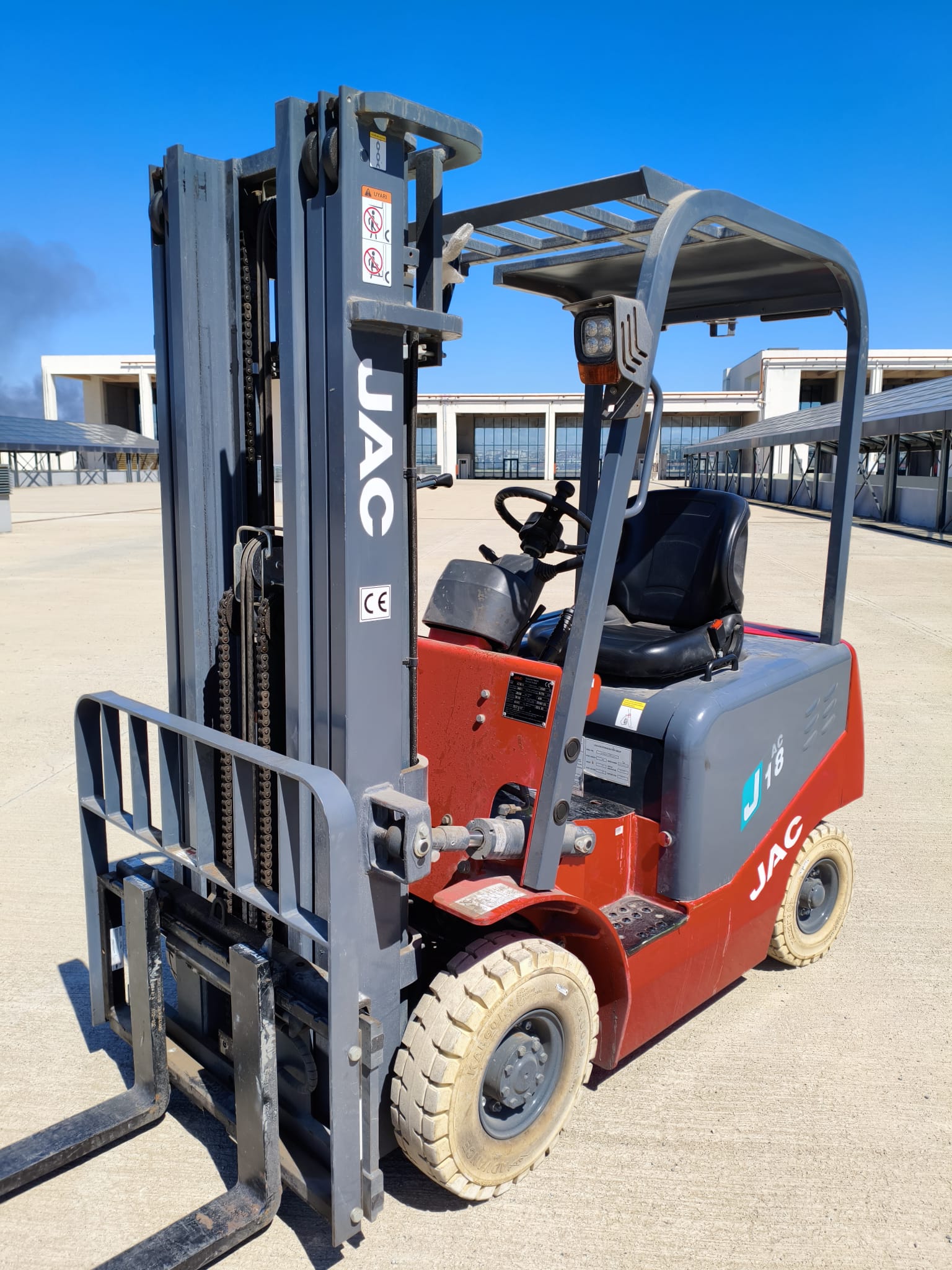 2025 MODEL SIFIR 1.8 TON KAPASİTELİ JAC MARKA AKÜLÜ FORKLİFT